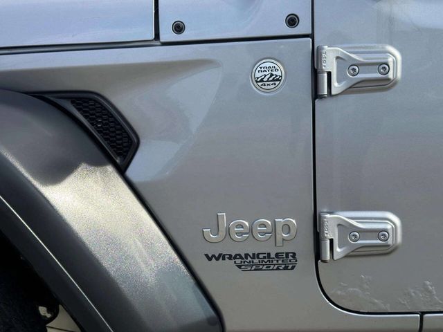 2018 Jeep Wrangler Unlimited Sport 4x4 4dr SUV (midyear release) - 23055256 - 41