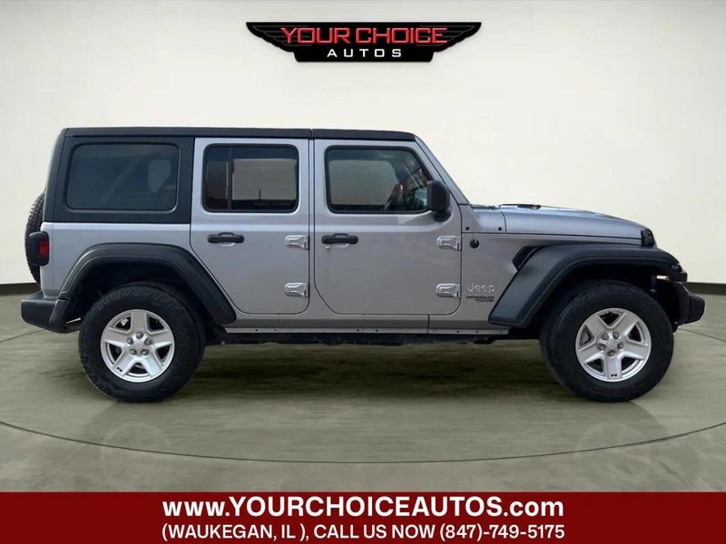 2018 Jeep Wrangler Unlimited Sport 4x4 4dr SUV (midyear release) - 23055256 - 6