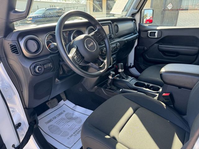 2018 Jeep Wrangler Unlimited Sport 4x4 4dr SUV (midyear release) - 22338705 - 14