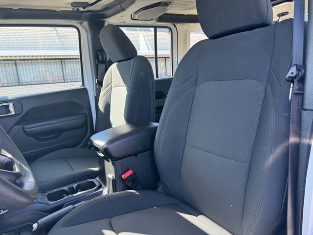 2018 Jeep Wrangler Unlimited Sport 4x4 4dr SUV (midyear release) - 22338705 - 15