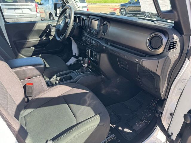 2018 Jeep Wrangler Unlimited Sport 4x4 4dr SUV (midyear release) - 22338705 - 8