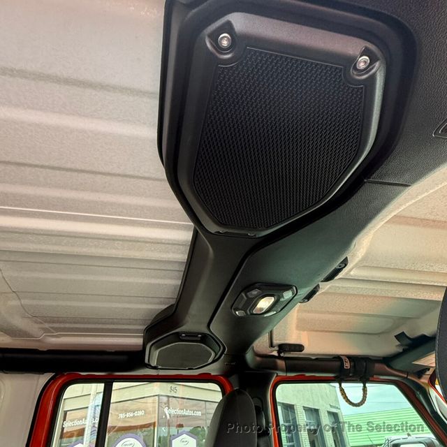 2018 Jeep Wrangler Unlimited SPORT 4X4 W/BLACK FREEDOM TOP 3-PIECE HARDTOP PANEL - 23019748 - 37