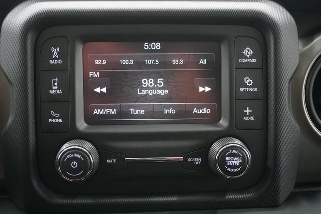 2018 Jeep Wrangler Unlimited Sport S 4x4 - 22922292 - 17