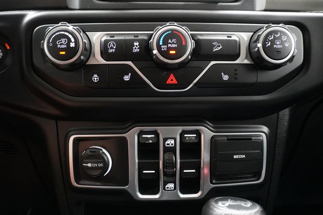 2018 Jeep Wrangler Unlimited Sport S 4x4 - 22922292 - 18