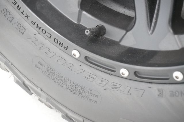 2018 Jeep Wrangler Unlimited Sport S 4x4 - 22922292 - 24