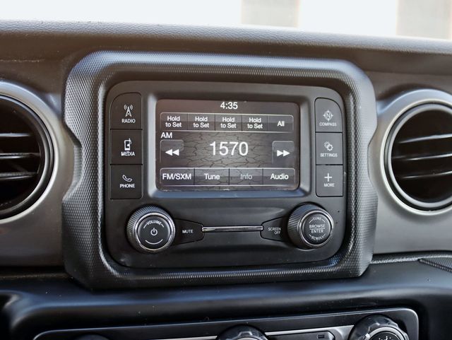 2018 Jeep Wrangler Unlimited Sport S 4x4 - 23062109 - 16