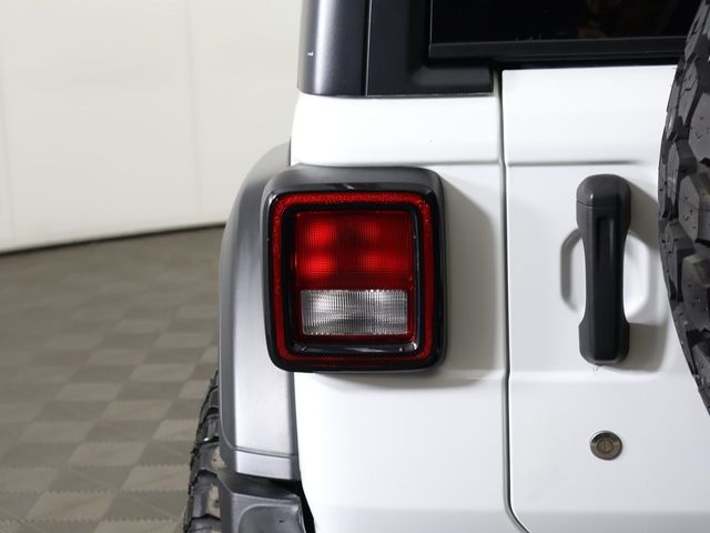 2018 Jeep Wrangler Unlimited Sport S 4x4 - 22966209 - 11