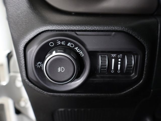 2018 Jeep Wrangler Unlimited Sport S 4x4 - 22966209 - 31