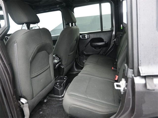 2018 Jeep Wrangler Unlimited Sport S 4x4 - 22960826 - 10