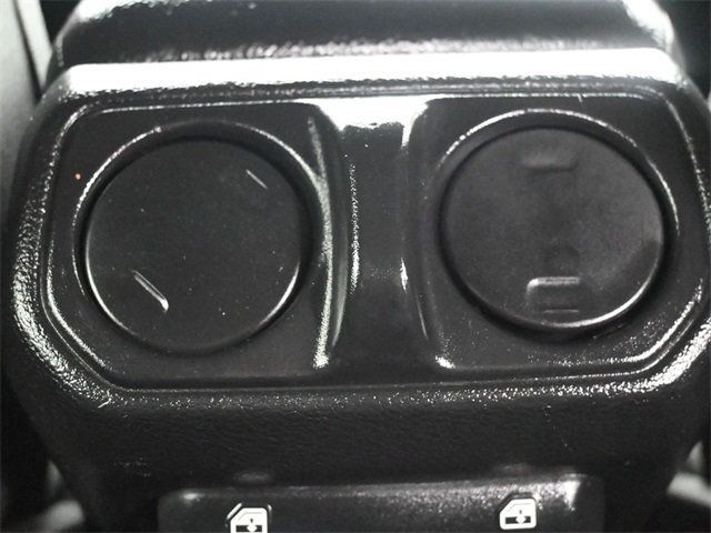 2018 Jeep Wrangler Unlimited Sport S 4x4 - 22960826 - 12