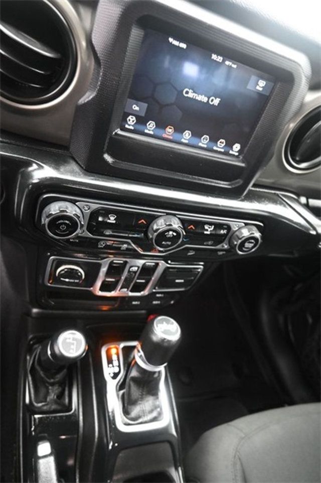 2018 Jeep Wrangler Unlimited Sport S 4x4 - 22960826 - 20