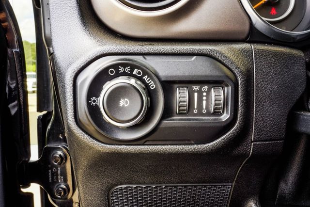 2018 Jeep Wrangler Unlimited Sport S 4x4 - 23022604 - 30