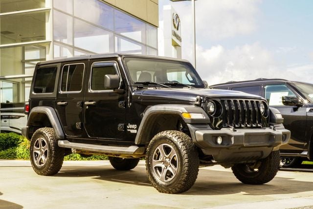 2018 Jeep Wrangler Unlimited Sport S 4x4 - 23022604 - 3