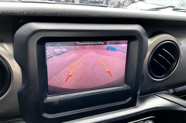 2018 Jeep Wrangler Unlimited Sport S 4x4 - 22946288 - 25