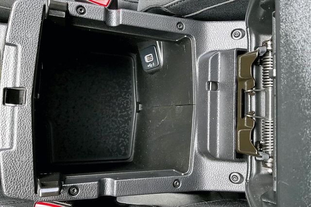 2018 Jeep Wrangler Unlimited Sport S 4x4 - 22946288 - 27