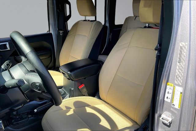2018 Jeep Wrangler Unlimited Sport S 4x4 - 23010781 - 9