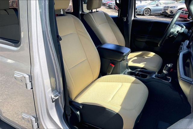 2018 Jeep Wrangler Unlimited Sport S 4x4 - 23010781 - 11