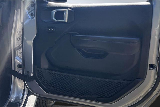 2018 Jeep Wrangler Unlimited Sport S 4x4 - 23010781 - 16