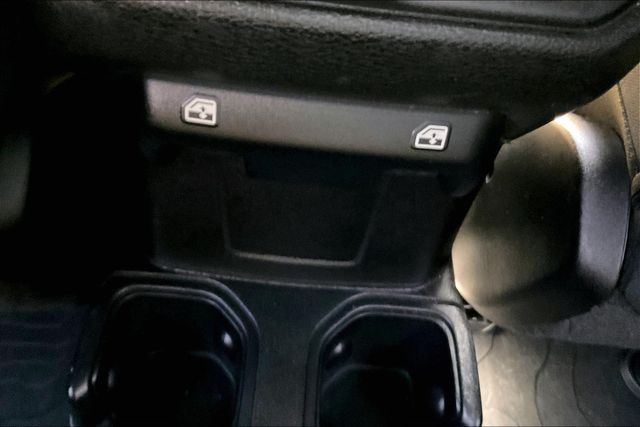 2018 Jeep Wrangler Unlimited Sport S 4x4 - 23010781 - 28
