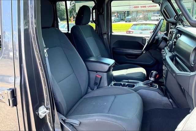 2018 Jeep Wrangler Unlimited Sport S 4x4 - 23066449 - 11