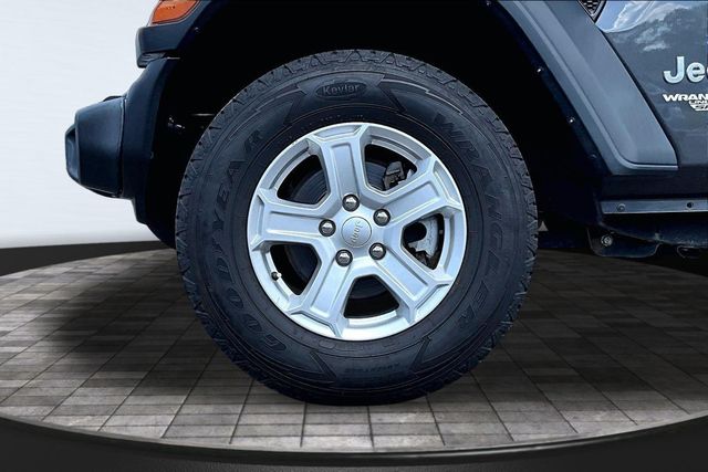 2018 Jeep Wrangler Unlimited Sport S 4x4 - 23066449 - 36