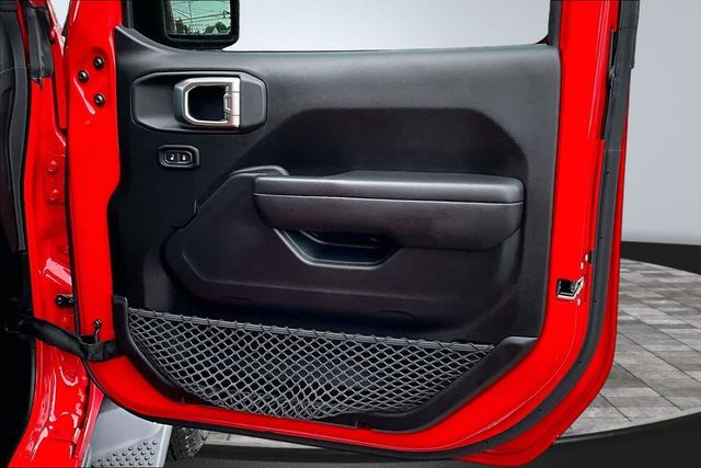 2018 Jeep Wrangler Unlimited Sport S 4x4 - 23081147 - 16