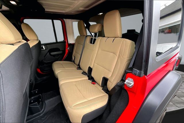2018 Jeep Wrangler Unlimited Sport S 4x4 - 23081147 - 17