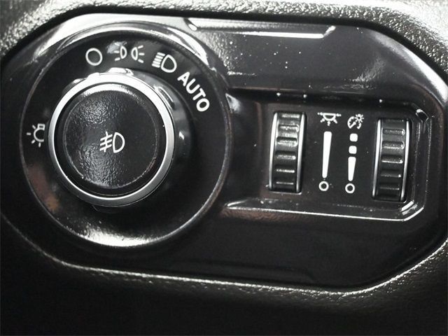 2018 Jeep Wrangler Unlimited Sport S 4x4 - 22991351 - 24