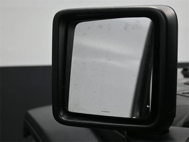 2018 Jeep Wrangler Unlimited Sport S 4x4 - 22991351 - 4