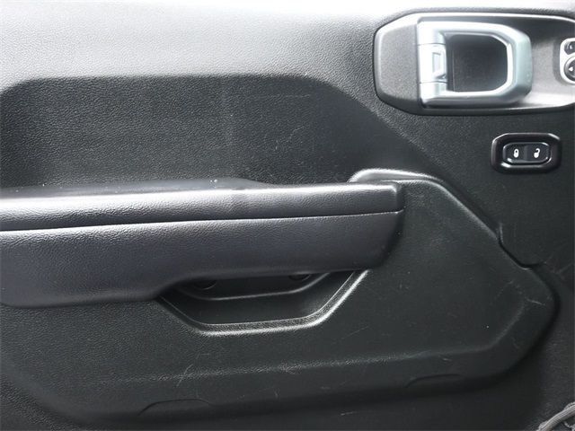 2018 Jeep Wrangler Unlimited Sport S 4x4 - 22991351 - 7