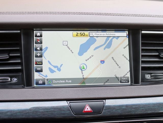 2018 Kia Cadenza Limited Sedan - 22982772 - 16