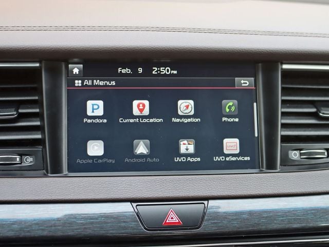 2018 Kia Cadenza Limited Sedan - 22982772 - 19