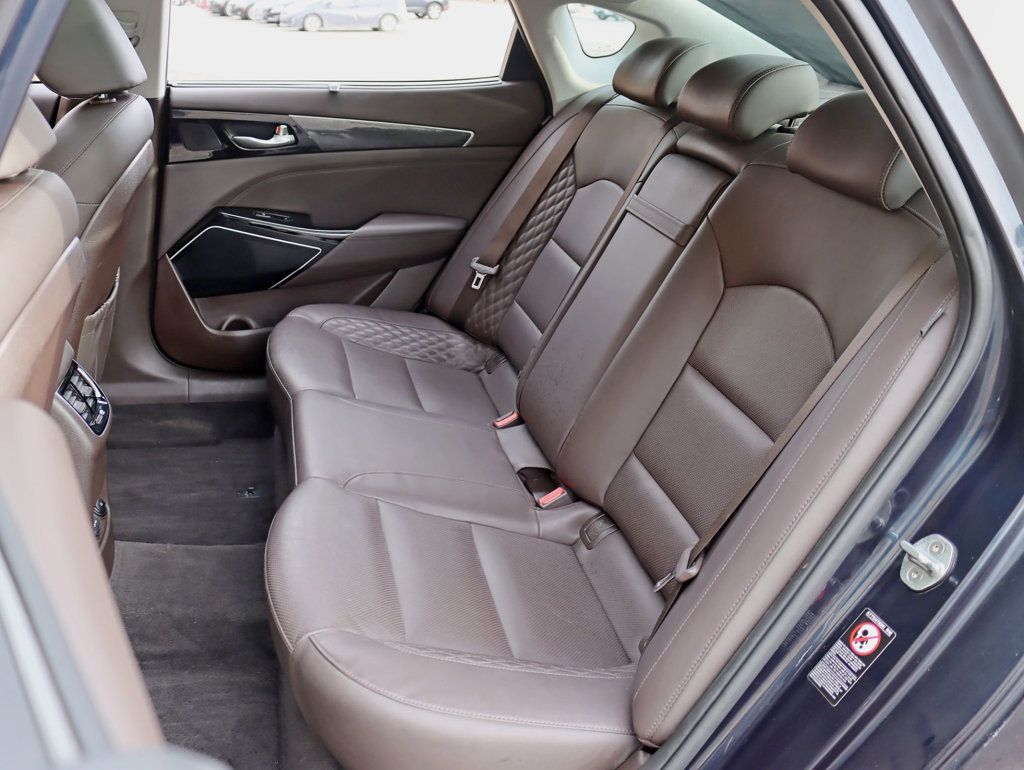 2018 Kia Cadenza Limited Sedan - 22982772 - 25