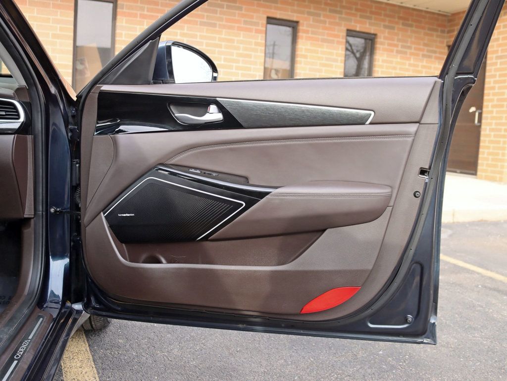 2018 Kia Cadenza Limited Sedan - 22982772 - 31