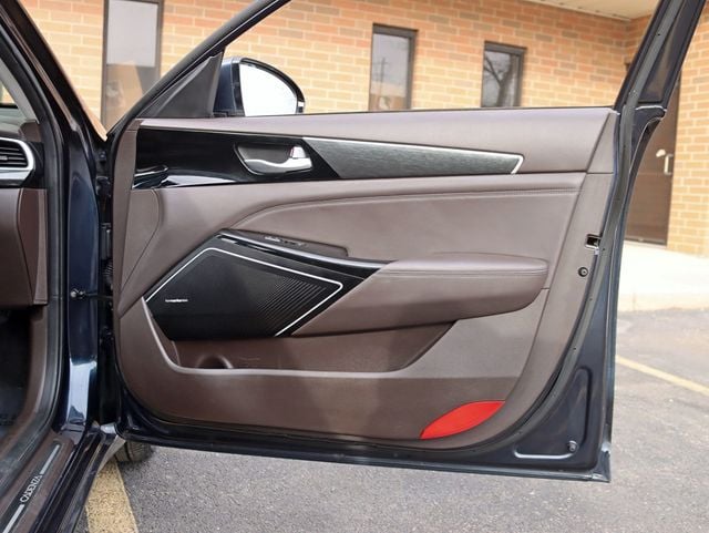 2018 Kia Cadenza Limited Sedan - 22982772 - 31