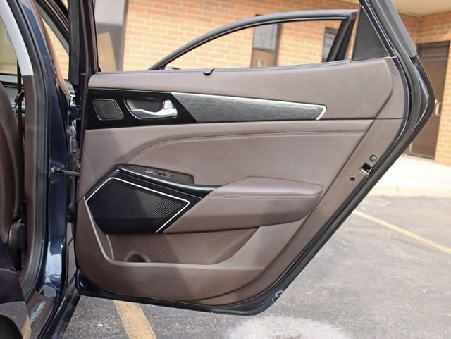 2018 Kia Cadenza Limited Sedan - 22982772 - 34