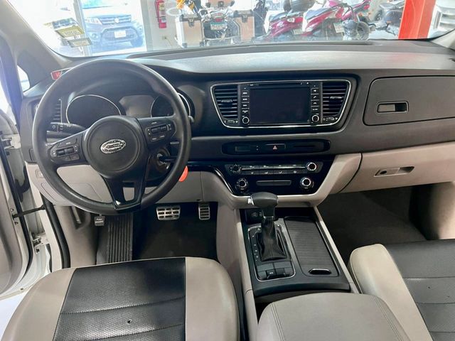 2018 Kia Carnival Disponible para alquiler Automatico 8 pasajeros - 22978352 - 8