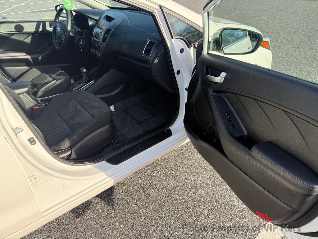 2018 Kia Forte LX Automatic - 22970645 - 13