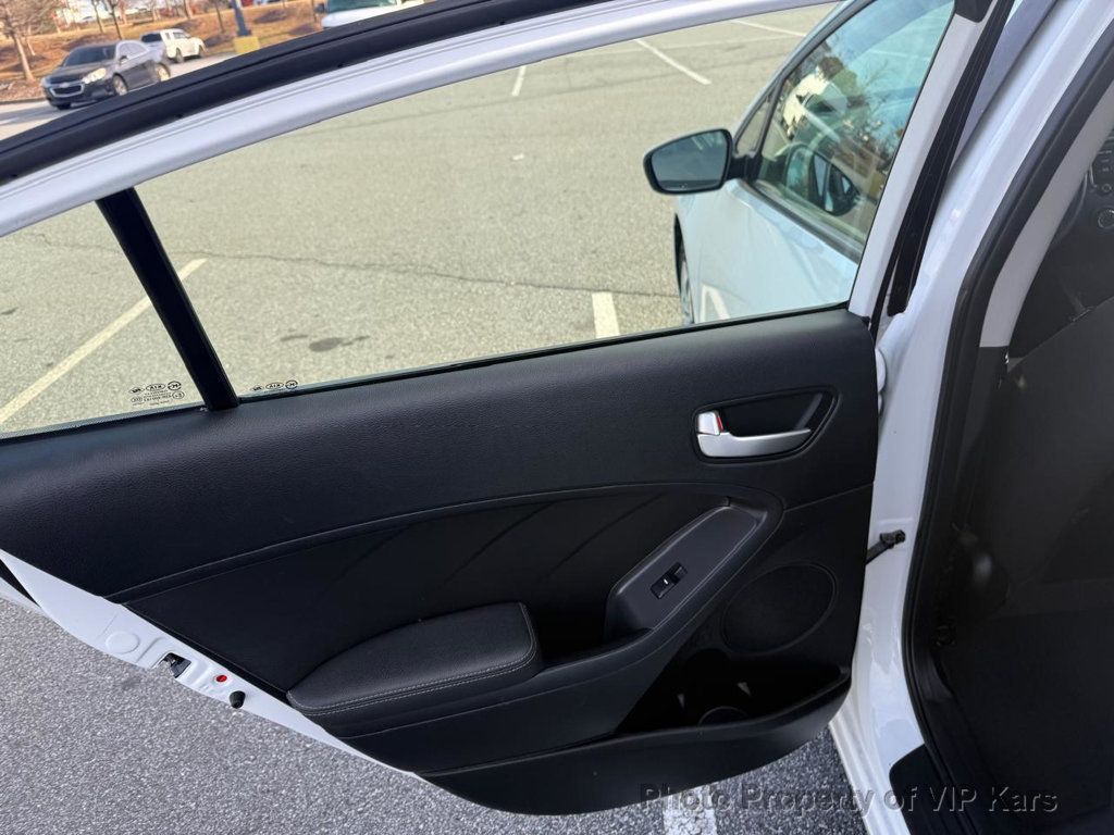 2018 Kia Forte LX Automatic - 22970645 - 14