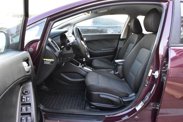 2018 Kia Forte LX Automatic - 22924127 - 10