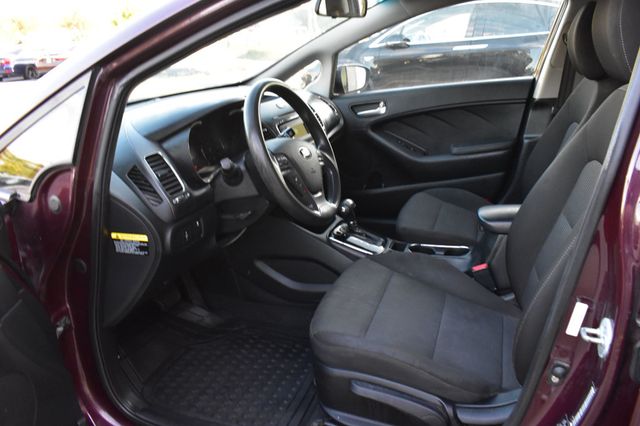 2018 Kia Forte LX Automatic - 22924127 - 12