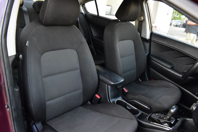 2018 Kia Forte LX Automatic - 22924127 - 14