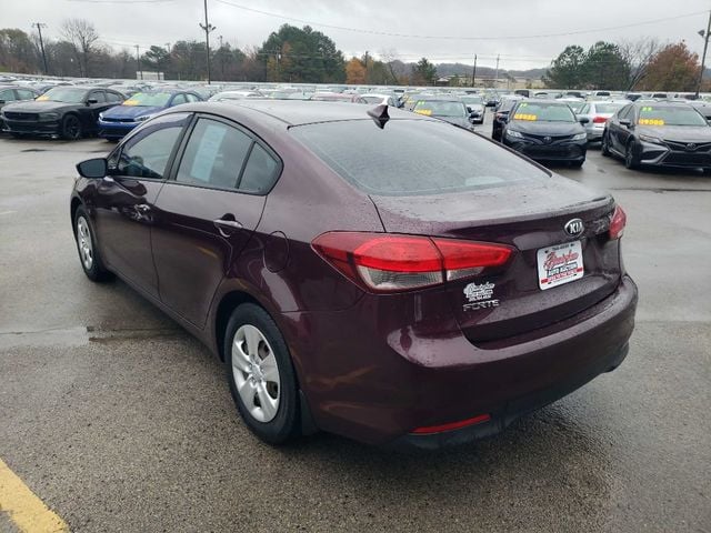 2018 Kia FORTE LX photo 5