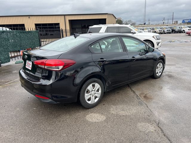 2018 Kia Forte LX Automatic - 22951668 - 3