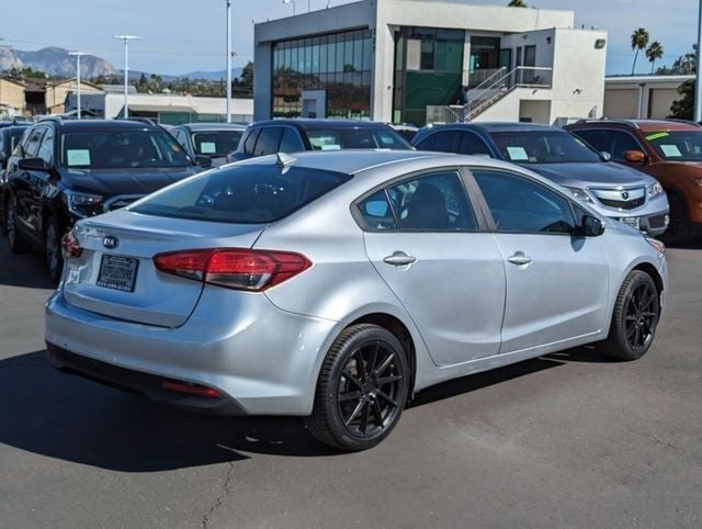 2018 Kia Forte LX Automatic - 22171924 - 50