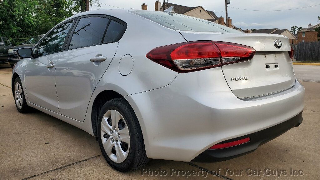 2018 Kia Forte LX Automatic - 22890366 - 19