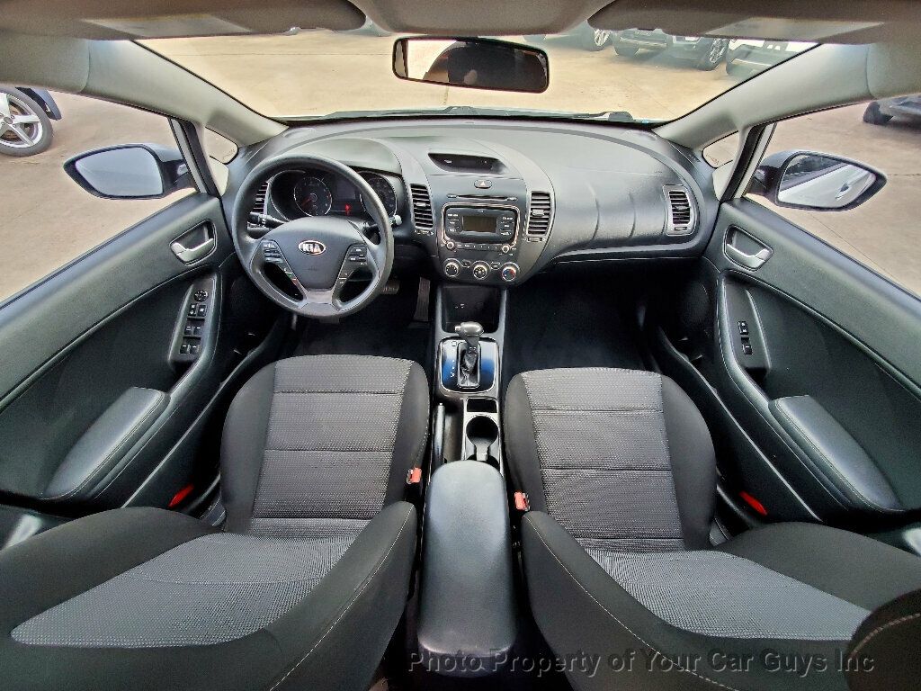 2018 Kia Forte LX Automatic - 22890366 - 25