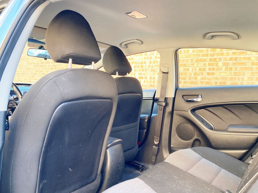 2018 Kia Forte S Automatic - 23001610 - 14