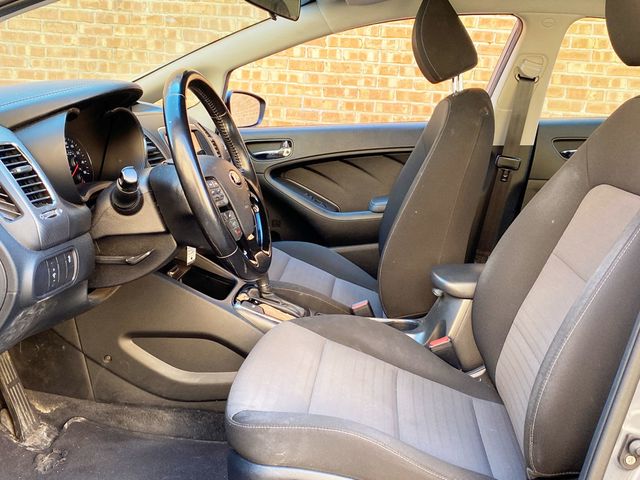2018 Kia Forte S Automatic - 23001610 - 5