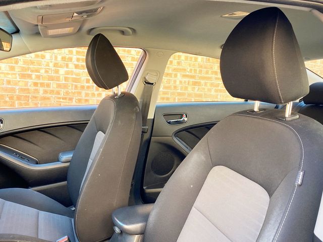 2018 Kia Forte S Automatic - 23001610 - 6